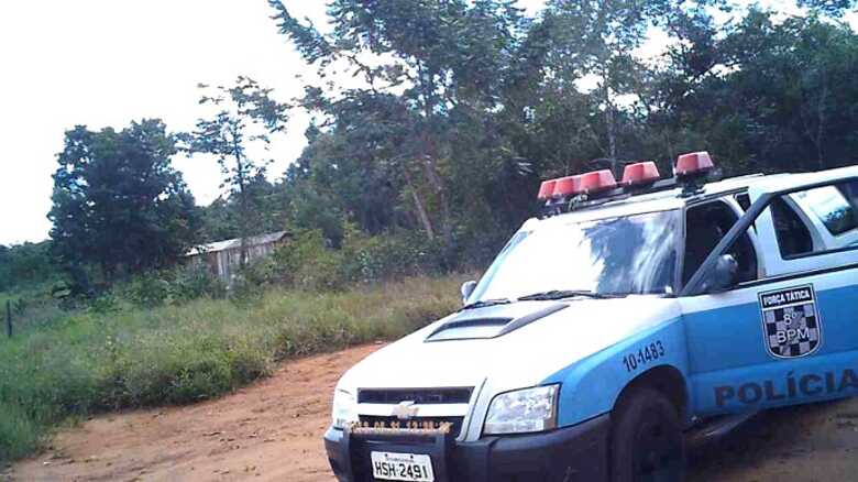 A polícia chegou ao local devido denúncias de moradores da região