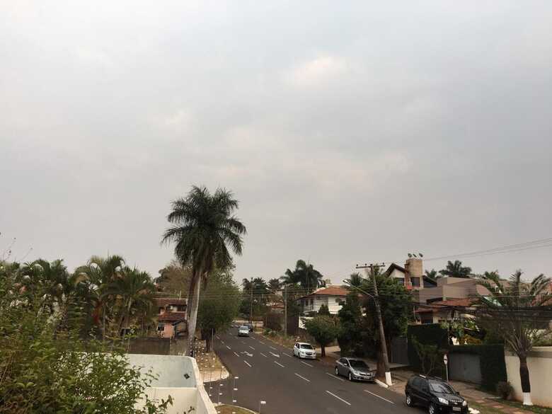 Em Campo Grande, o c&eacute;u permanecer&aacute; nublado