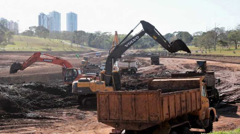 Os lagos ter&atilde;o papel no controle de enchentes de afluentes do c&oacute;rrego Prosa