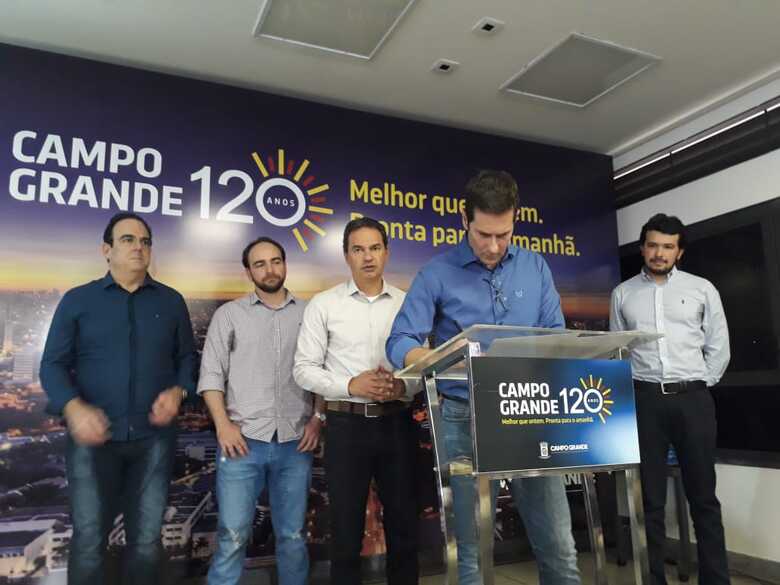 O deputado Felipe Orro; o vereador João César Mattogrosso, Marquinhos Trad e Janine de Lima durante apresentação do projeto