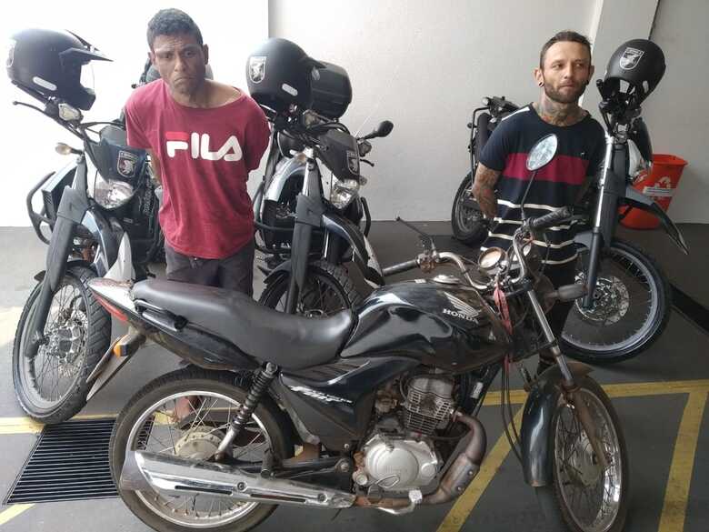 Evandro Salles e Solon de Andrade foram presos durante a ronda da pol&iacute;cia no Jardim Vila Alba