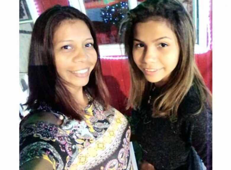 Marcela Ortiz, e sua filha, Emily Karoline que estava desaparecida desde o último domingo