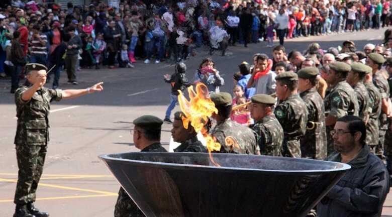 O trecho ficar&aacute; fechado para o tr&acirc;nsito at&eacute; &agrave;s 18h do dia seguinte
