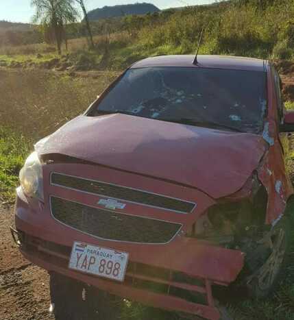 Vítimas estavam a bordo de um veículo da marca GM-Agile, a cerca de 55 quilômetros de Pedro Juan Caballero