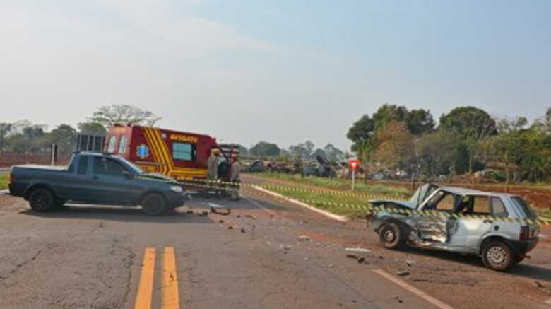 Colisão entre dois veículos deixa homem morto