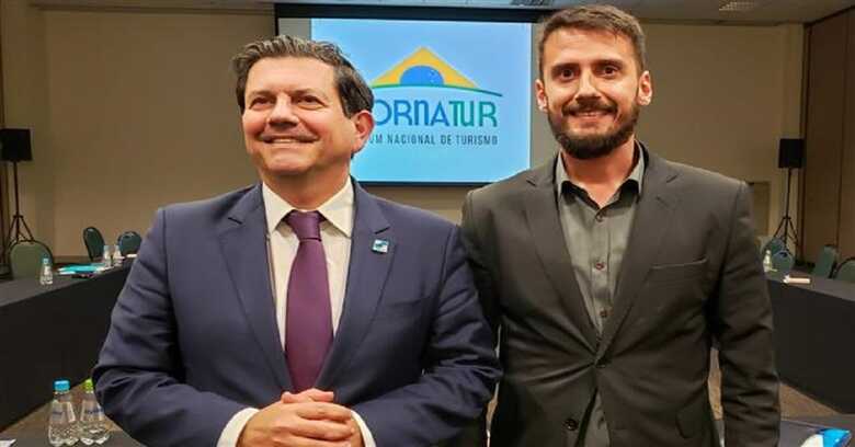 Durante o Fórum Nacional dos Secretários Estaduais de Turismo Otávio Leite e Bruno Wendling foram escolhidos para encabeçar o órgão