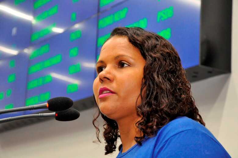 A presidente do o Sindicato dos Trabalhadores de MS, Elaine Regina, disse não existir razões para vender um órgão que lucrou R$ 161 milhões em 2018