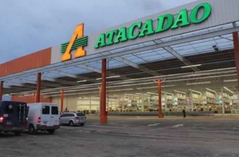 Supermercado da rede Atacadão é autuado pelo Procon/MS