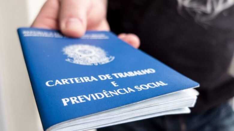 Interessados precisam comparecer à Funtrab com RG, CPF e Carteira de Trabalho