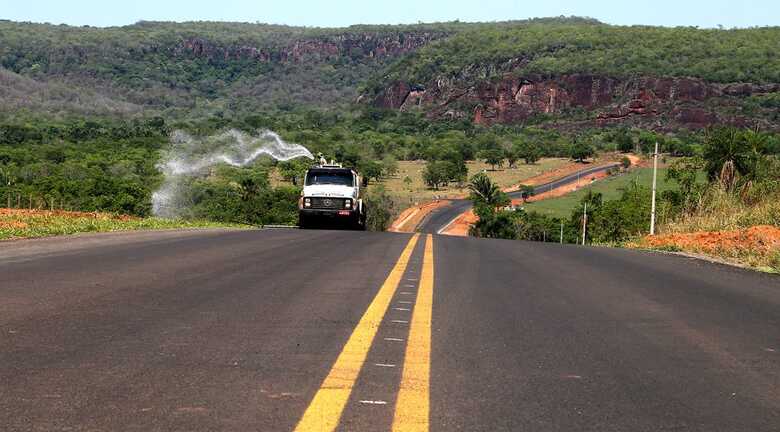 MS-450 que liga os distritos de Palmeiras, em Dois Irm&atilde;os do Buriti, e Piraputanga e Camis&atilde;o, em Aquidauana est&aacute; 90% pavimentada