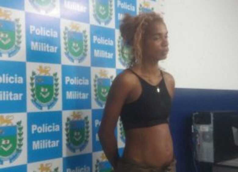Dafiny confessou crime e foi presa por equipe da for&ccedil;a t&aacute;tica da Pol&iacute;cia Militar