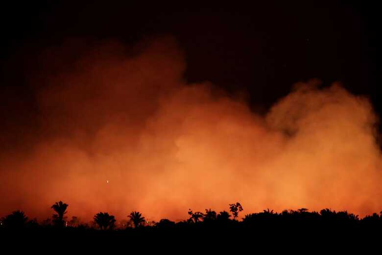 Os incêndios são comuns na Amazônia no período de seca, que se estende de maio a setembro