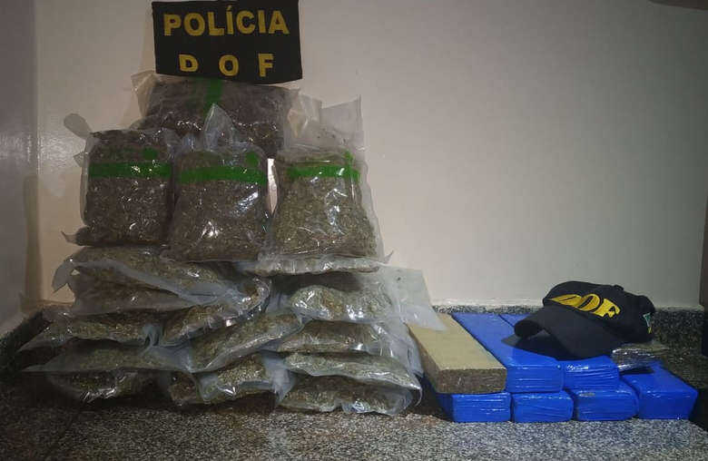O adolescente disse aos policiais que pegou a droga na cidade de fronteira e foi contratado para entregá-la na cidade de Sorriso (MT)