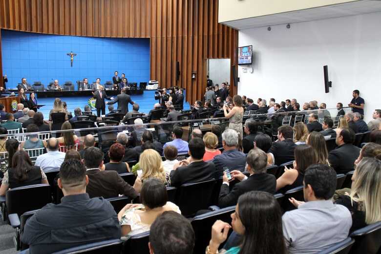 Sessão solene na Assembleia Legislativa de Mato Grosso do Sul
