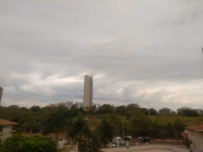 Inmet emitiu alerta de tempestade para cidades do interior