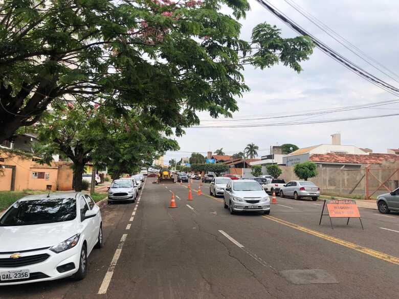 Rua Euclides da Cunha com interdição parcial devido a obra da Águas Guariroba