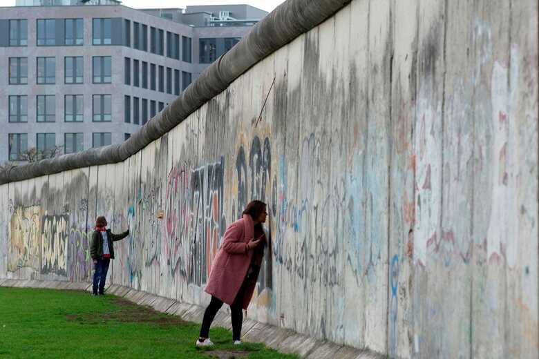 Memorial do muro que dividiu a capital alemã