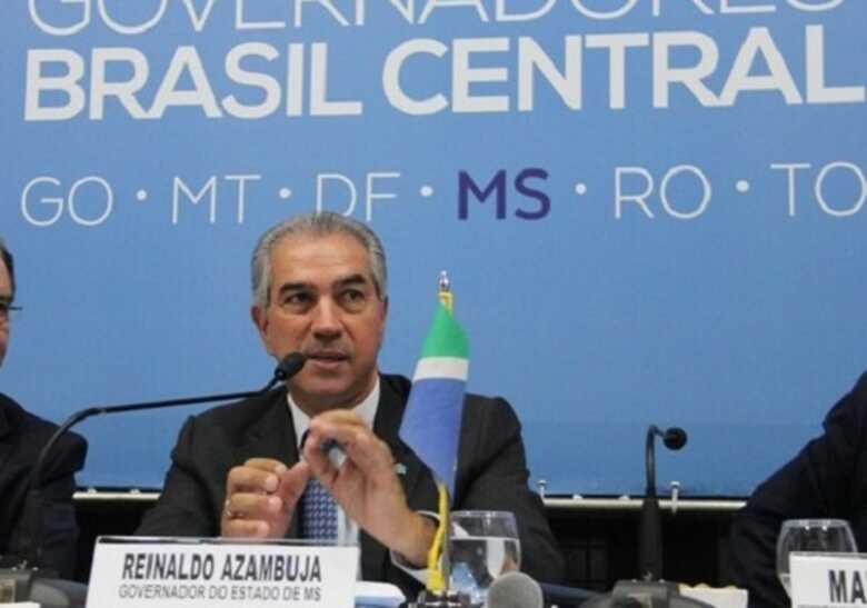 Governador Reinaldo Azambuja, presidindo o Consórcio de Interestadual para Desenvolvimento do Brasil Central