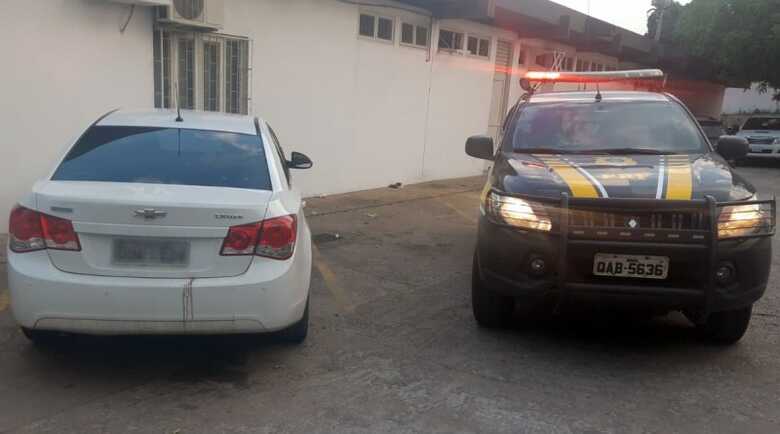 Os presos e o veículo foram encaminhados à Polícia Civil em Corumbá