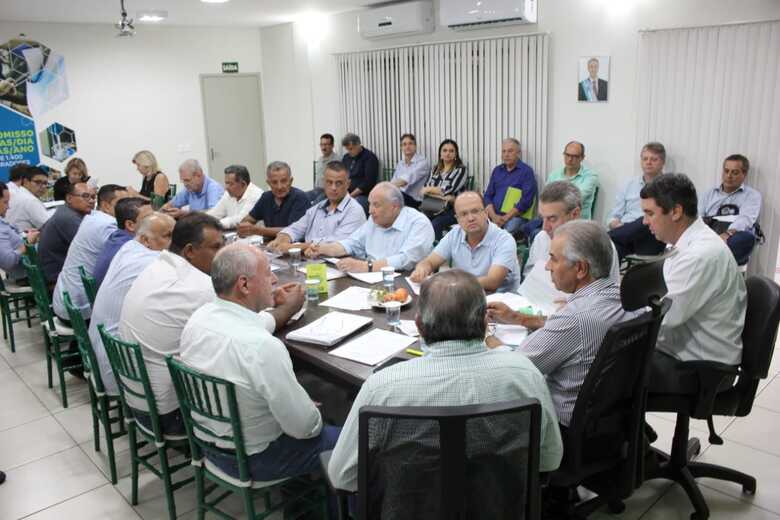 Reuni&atilde;o que aconteceu ap&oacute;s a 6&ordf; edi&ccedil;&atilde;o do Governo Presente