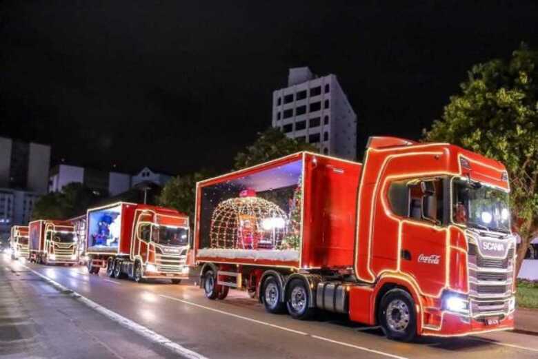 Caminh&otilde;es da Caravana Iluminada de Natal