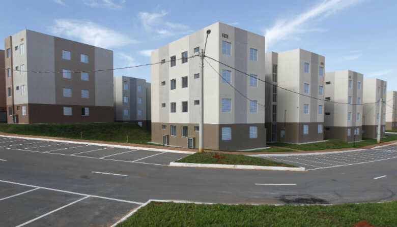 No Brasil, o orçamento dos programas para área de habitação popular em 2020 é de R$ 53,5 bilhões