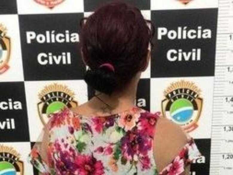 A autora foi presa e levada para a Delegacia de Polícia Civil de Batayporã, locam onde ficara custodiada