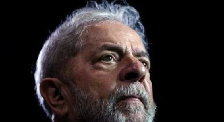 Lula entrou com liminar para proibir Hang de custear e exibir mensagens