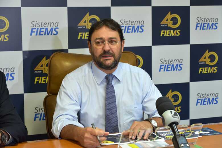 Sérgio Longen, presidente da Fiems durante coletiva