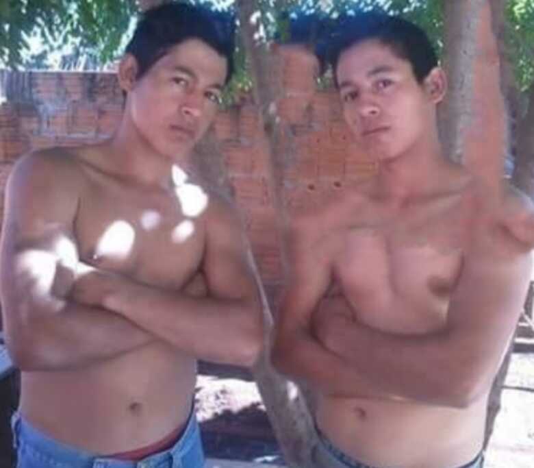 Irm&atilde;os g&ecirc;meos Lima sa Silva