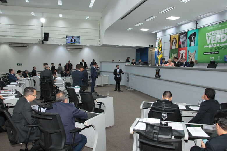Os vereadores na Câmara Municipal de Campo Grande na sessão ordinária desta terça-feira