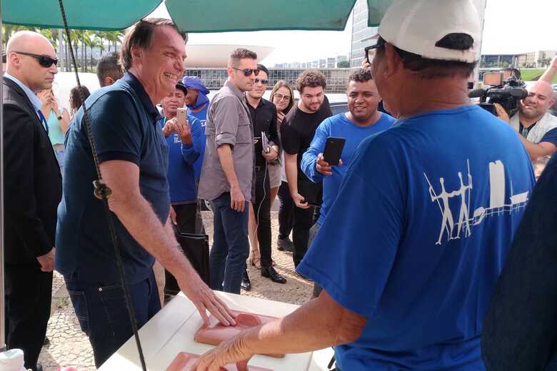 Bolsonaro deixou o Palácio da Alvorada, em direção à festa de confraternização do gabinete do presidente do STF