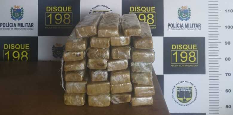 A droga e a adolescente foram encaminhadas à Delegacia de Polícia Civil de Ponta Porã