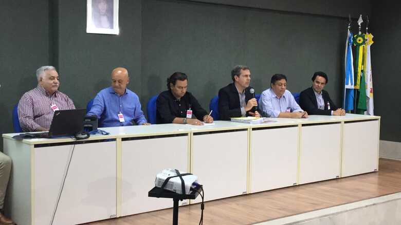 Coletiva com representates do futebol sul-mato-grossense