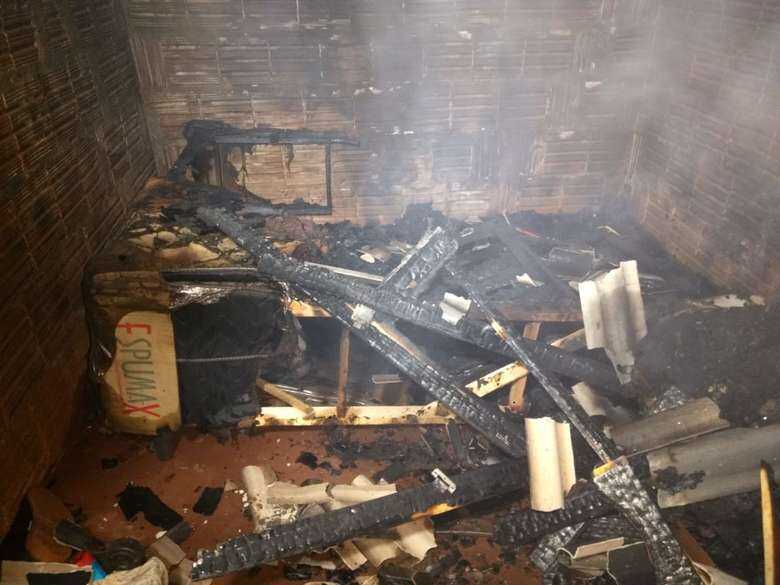 Os familiares da v&iacute;tima perceberam o inc&ecirc;ndio por volta de 1h