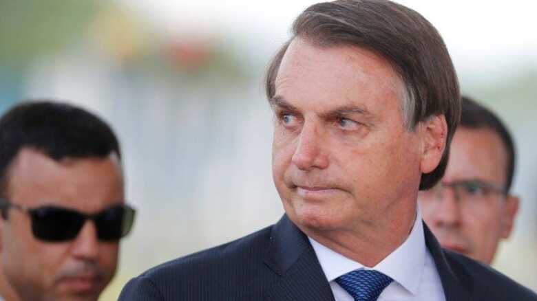 Uma minuta de proposta de indulto feita pelo Ministério da Justiça deixou os policiais de fora, mas Bolsonaro declarou que irá incluí-los