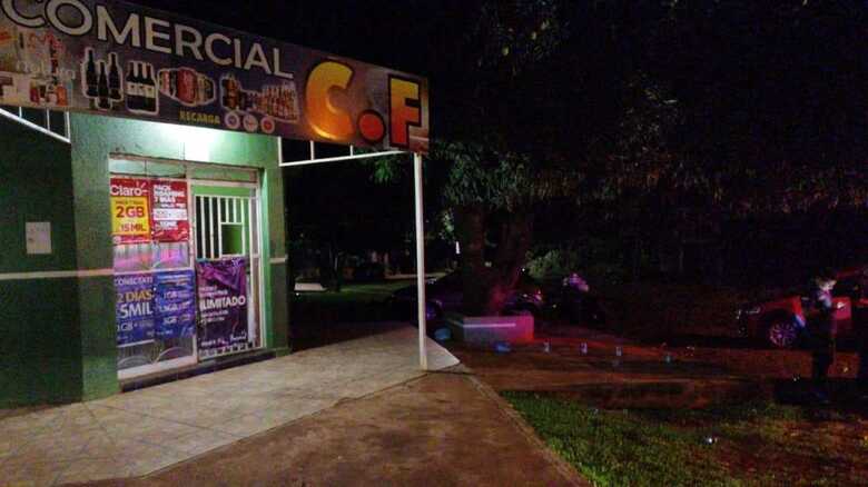 Conveniência "Comercial CF" onde Jorge Daniel foi morto