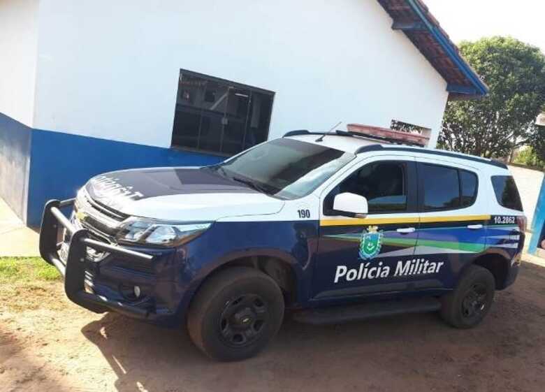 Viatura da Polícia Militar durante ocorrência