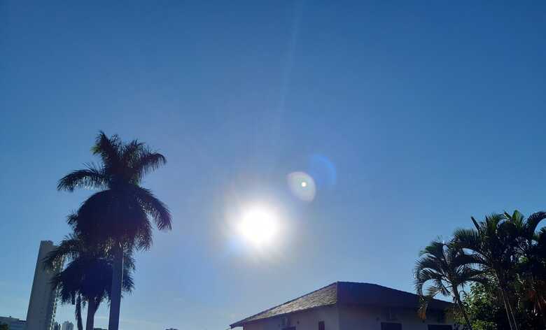 Sol forte na manh&atilde; deste domingo