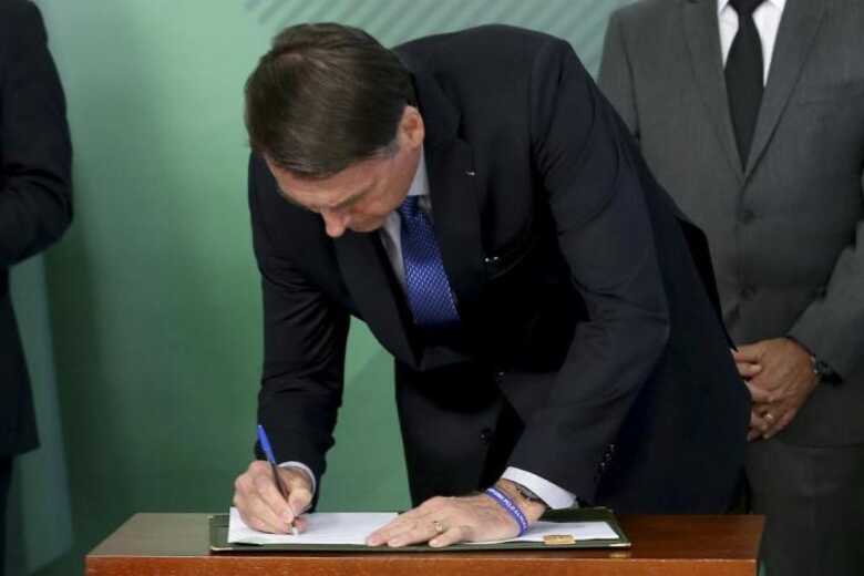O documento foi assinado durante a visita do presidente Jair Bolsonaro ao Catar