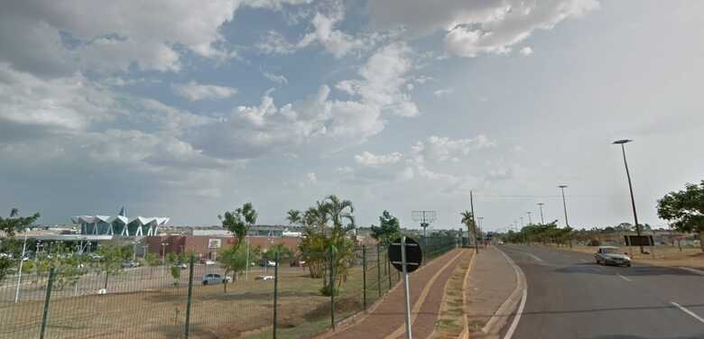 A pista molhada seria o motivo do acidente que vitimou o jovem de 27 anos