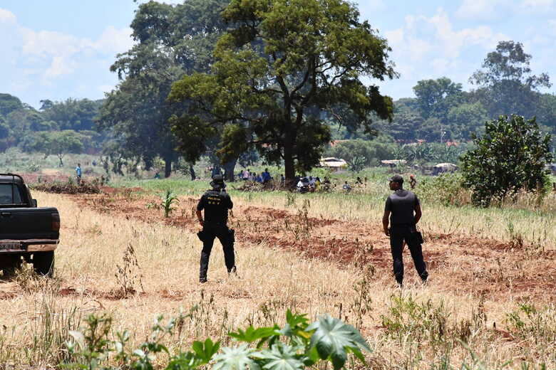 Conflitos como esses acontecem na regi&atilde;o h&aacute; mais de um ano