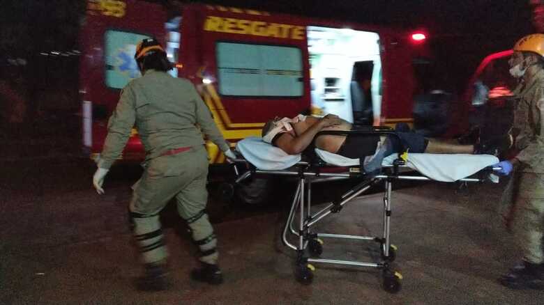 Marc&atilde;o estava sentado em frente ao bar dele quando dois homens em uma motocicleta chegaram no local