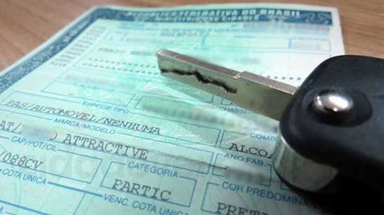 Os proprietários que não receberam os boletos ou não estão com os carnês em mãos, podem imprimir a segunda via