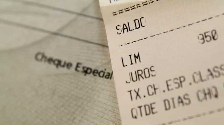 A limita&ccedil;&atilde;o dos juros do cheque especial foi decidida pelo Conselho Monet&aacute;rio Nacional no fim de novembro