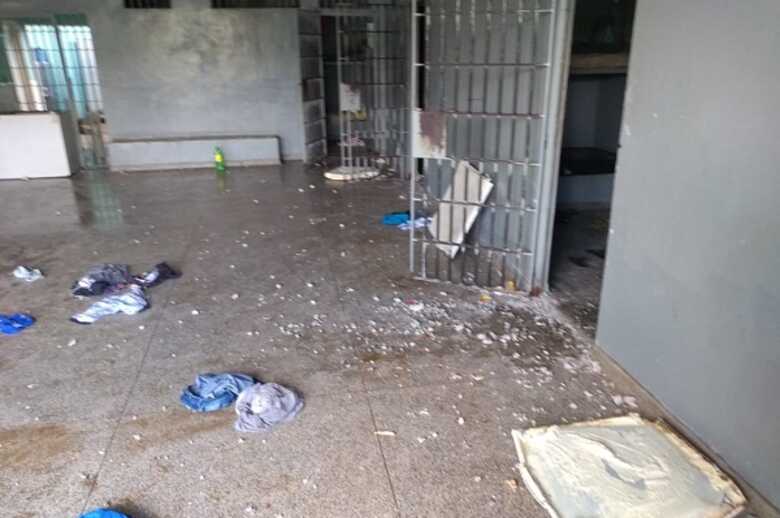 Uma equipe do Batalh&atilde;o de Choque foi acionada para dar apoio aos agentes