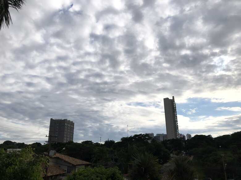 Em Campo Grande, a mínima deve ser de 22ºC e máxima 33ºC