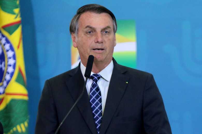 “Eu zero o federal se eles zerarem o ICMS. Está feito o desafio aqui agora. Eu zero o federal hoje", diz Bolsonaro