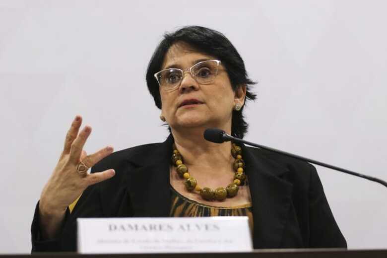 Damares Alves, ministra da Mulher, da Família e dos Direitos Humanos