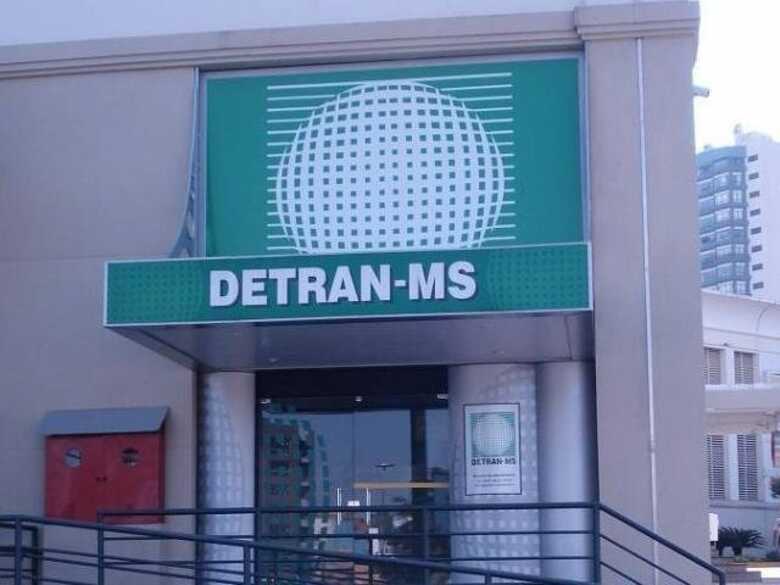 Detran-MS, divulga lista com cadastro, placa e valor da multa da infração cometida